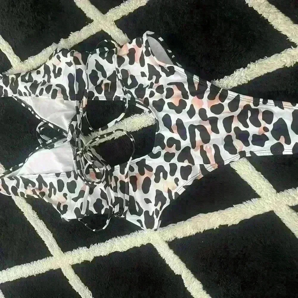 2 New Brazilian 1 Piece Swimsuit Black/yellow or White Cheetah Deep V Size S M L - Picture 4 of 8
